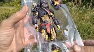 Как распознать бутлег фигурки Хищник. Обзор фигурки Scarface Predator Concrete Jungle NECA