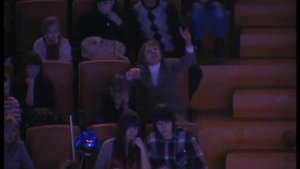 Нетрезвая зрительница упала в цирке с 8 ряда