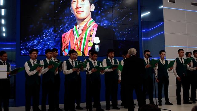 Роман Дмитриев туһунан ырыа смотреть онлайн