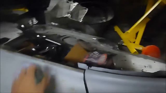 1972 Pontiac GTO undergoing restoration смотреть онлайн