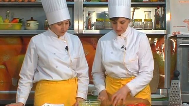 Для гурманов33. Салат "Фруктовый сон" и "Фарш. багет" смотреть онлайн