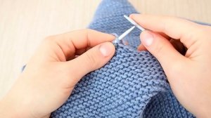 Вяжем детское пальто спицами