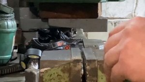 Как сделать блесну на корюшку зубаря из обычного ключа!