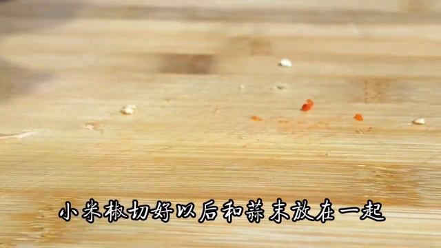 油麥菜有人焯水，有人直接炒，怪不得不好吃，阿朝教你正確做法【阿朝哥美食 】#油麥菜 #油麥菜食譜 #油麥菜料理 #lettucerecipe #lettuce