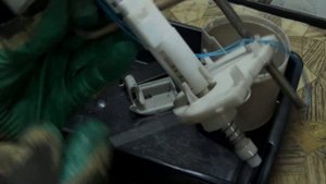 Фольксваген Т4 2.5TDI плохо заводится когда в баке меньше 30 л топлива