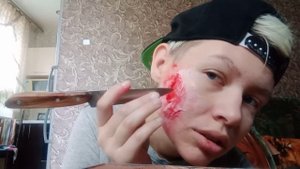 КАК СДЕЛАТЬ ГРИМ ЗОМБИ ИЗ ПОДРУЧНЫХ СРЕДСТВ