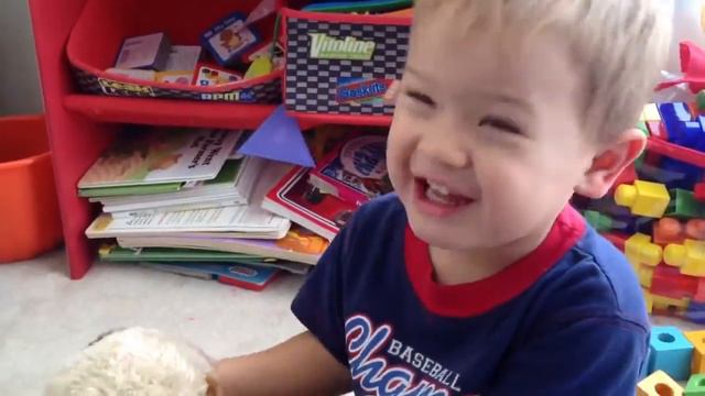 Поезд, мяч и собака смотреть онлайн