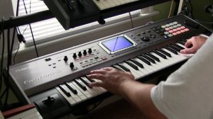 Synth Patch / Drum Patterns using a Roland Fantom S-61