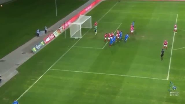 Что за трэш? Худшее исполнение углового в истории смотреть онлайн