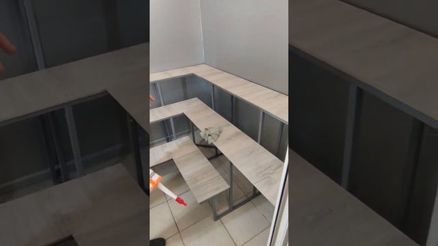 Цветочная полка в холодильную камеру