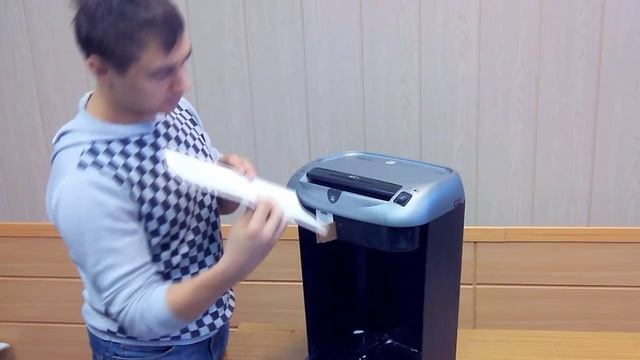 Кушает ли CD диски шрейдер? Работа шрейдера. смотреть онлайн