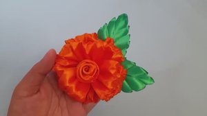 Удивительный трюк с ленточным цветком _ Простое изготовление цветов карандашами _