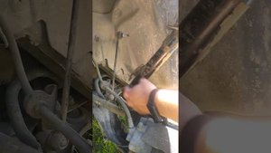 Рено Сценик 2 (Renault Scenic 2). Замена передних опорных подшипников и опор амортизаторов