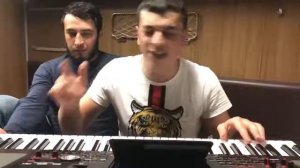 Сакит Самедов в Вагоне поезда