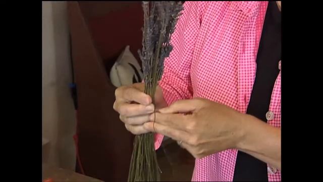 Sweet Dreams Wreath | Volunteer Gardener смотреть онлайн