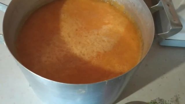 ТОМАТНЫЙ СОК ИЗ ЖЕЛТЫХ И КРАСНЫХ ПОМИДОР.