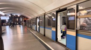 81-740/741 РУСИЧ на станции Крылатское АПЛ