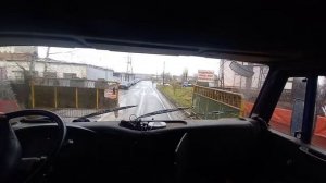 Манипулятор с прицепом в тесных садоводствах.Доставка газобетона.#манипулятор #прицеп #газобетон