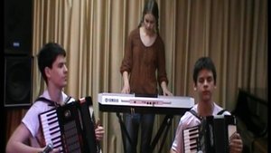 Дивертисмент (А. Сергеев) Трио "Пятая четверть". Алексей и Матвей Киссины и Александра Галахова 2013