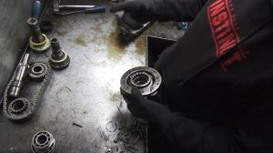 Кадиллак SRX . Ремонт раздаточной коробки .Cadillac SRX. Repair of the transfer case.