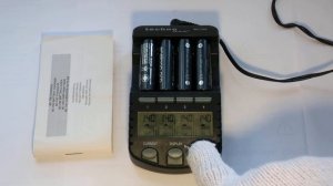 Зарядное устройство для аккумуляторов Technoline BC700