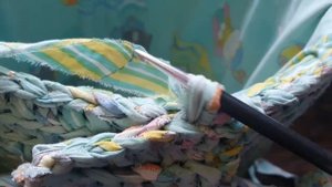 Корзина для белья своими руками из старых пододеяльников.