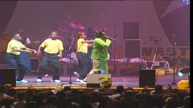 WERRASON  WENGE MUSICA MAISON MERE ZENITH DE PARIS 2002