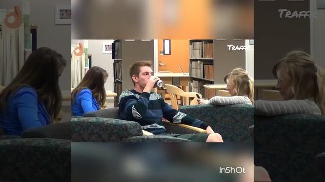 Пранк! Кушают как свиньи в общественом месте смотреть онлайн