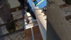 Сборка сруба из оцилиндрованного бревна | Как правильно сверлить шканты