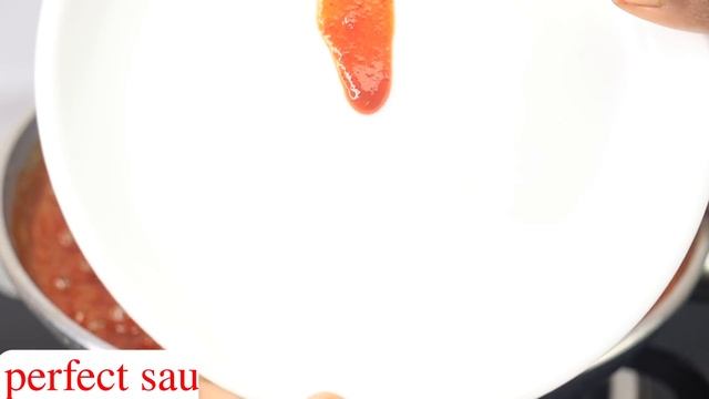 வெறும் 5 நிமிடத்தில் வீட்டிலேயே ஈசியா சோயா சாஸ் சில்லி சாஸ் செஞ்சிடலாம் | soya sauce, chilli sauce смотреть онлайн