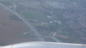 Landing at Lyon Saint-Exupéry Airport - Airbus A319 EasyJet