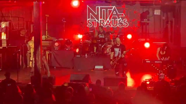 Nita Strauss performing “Summer Storm” at Piere’s in Fort Wayne, IN 5/08/22 смотреть онлайн