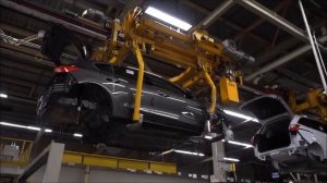 Так собирают Ваш ФОРД ФОКУС.Assembling car new FORD FOCUS