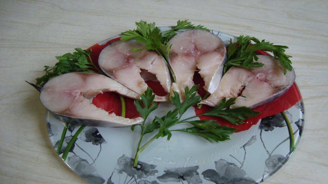 НУ ОЧЕНЬ ВКУСНАЯ  СОЛЕННАЯ В РАССОЛЕ  СКУМБРИЯ С ПЕТРУШКОЙ  !