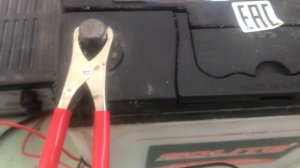 Вымпел 57 и аккумулятор Solite продолжения заряда . Как выглядит встроенный ареометр в акб .