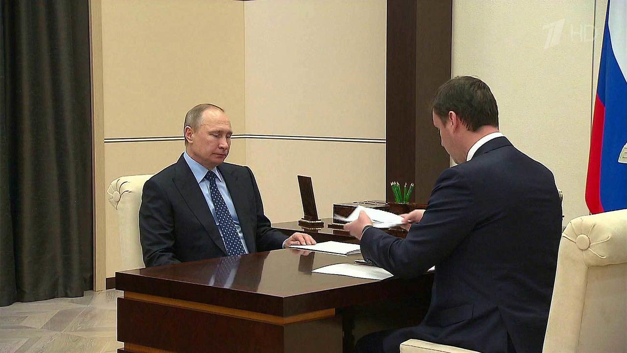 Владимир Путин встретился с главой "Россельхозбанка", чтобы обсудить итоги финансового года