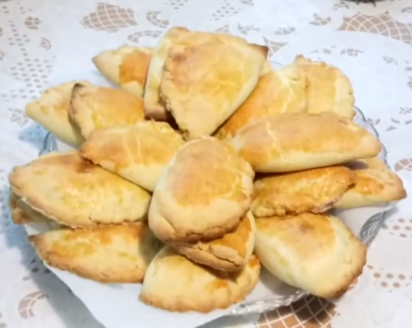 ПИРОЖКИ С ТВОРОГОМ. смотреть онлайн