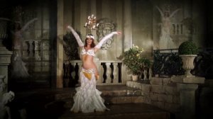 Танец живота с канделябром. Амира.