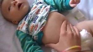 Как сделать МАССАЖ от коликов для МАЛЫША. Смотри и действуй. #советымолодымродителям