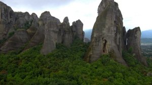 Монастыри Метеоры, Греция, с квадрокоптера (meteora aerial video)