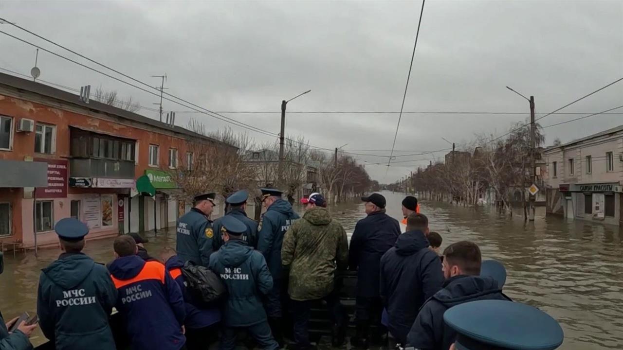 Из-за паводков из нескольких районов Орска объявлена эвакуация