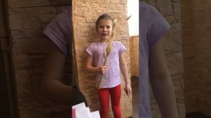 Поспевает брусника. Читает Амелия 7 лет.