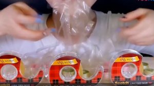 Она это действительно ест! Самый странный китайский блоггер!