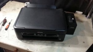 Epson L222 Принтер не печатает или печатает с полосами Самостоятельное обслуживание и ремонт