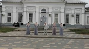 ХОТЯТ ЛИ РУССКИЕ ВОЙНЫ - вокальный ансамбль _Вереск_, рук.  Валентина Кудрявцева. 08.05.2022г