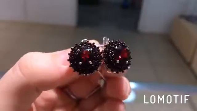 Невероятно красивый серебряный комплект с гранатом Серьги7510 Кольцо4700, 19р р