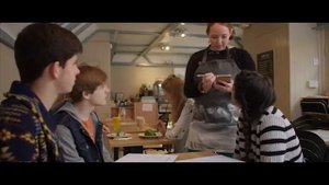 3 4  Диалог в кафе обучающее видео на Английском языке книга Wider World 3 7 класс
