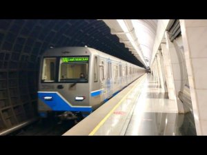 Станция Савеловская (Большая кольцевая линия) и поезд Ока