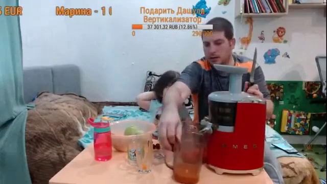 СМУЗИ С ДАШУЛЕЙ/ДЕЛАЕМ СОК В ПРЯМОМ ЭФИРЕ/МОРКОВЬ, ЯБЛОКО, ГРУША, ЧЕРЕШНЯ :))ВКУСНЯТИНА