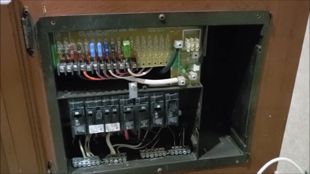 Troubleshooting A RV Converter and Replacing A RV Converter | Inteli-Power 4500